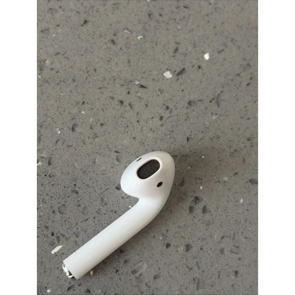 Apple AirPods 2nd Gen LEFT Earbud Replacement A2031 untested